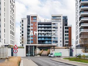 Pronájem bytu 2+kk, Praha - Holešovice, Sanderova, 52 m2