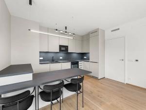 Pronájem bytu 2+kk, Praha - Modřany, Československého exilu, 58 m2