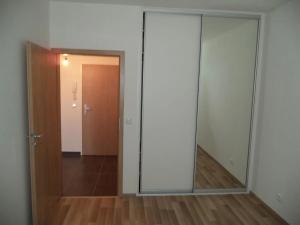 Pronájem bytu 2+kk, Praha - Uhříněves, Oty Bubeníčka, 52 m2