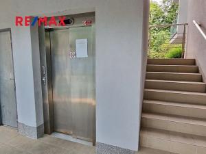 Pronájem bytu 2+kk, Jesenice, V Lázních, 46 m2