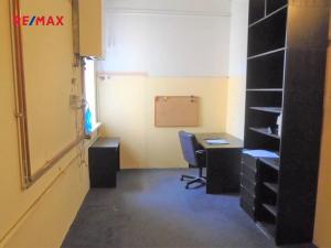 Prodej obchodního prostoru, Kladno, Poštovní náměstí, 92 m2