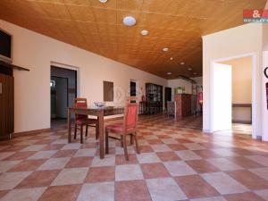 Prodej obchodního prostoru, Koryčany - Jestřabice, 330 m2