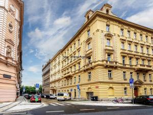 Prodej bytu 2+kk, Praha - Smíchov, Malátova, 67 m2
