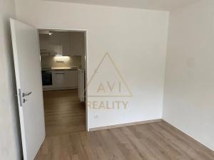 Prodej bytu 3+1, Praha - Vysočany, Podnádražní, 60 m2