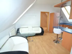 Pronájem bytu 2+kk, Jesenice, Příčná II., 45 m2