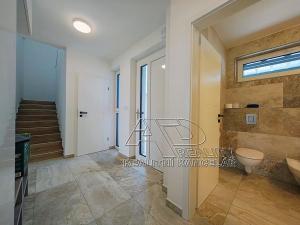 Pronájem rodinného domu, Roudné, 160 m2