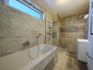 Pronájem rodinného domu, Roudné, 160 m2