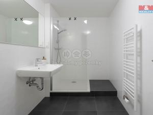 Prodej bytu 2+kk, Praha - Vysočany, Poděbradská, 39 m2