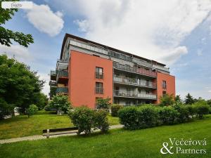 Pronájem bytu 2+kk, Praha - Štěrboholy, Andersenova, 40 m2