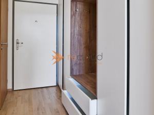 Prodej bytu 2+kk, Horoměřice, Velvarská, 53 m2