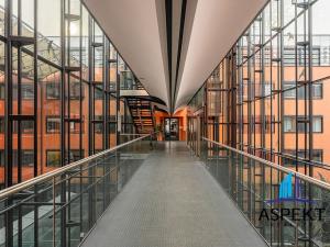 Pronájem kanceláře, Praha - Chodov, Líbalova, 660 m2