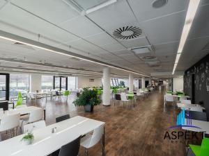 Pronájem kanceláře, Praha - Chodov, Líbalova, 61 m2