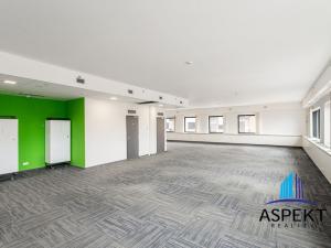 Pronájem kanceláře, Praha - Chodov, Líbalova, 456 m2