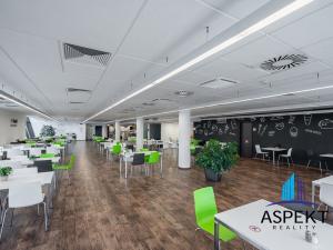 Pronájem kanceláře, Praha - Chodov, Líbalova, 456 m2