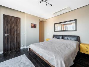 Pronájem bytu 4+1, Praha, U kolonie, 250 m2