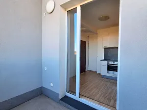 Pronájem bytu 1+1, Praha - Strašnice, Černokostelecká, 38 m2