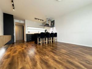 Pronájem bytu 2+kk, Praha - Holešovice, Jankovcova, 56 m2