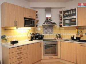 Pronájem bytu 2+kk, Praha, Semická, 44 m2