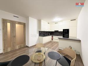 Pronájem bytu 3+kk, Praha, Kolbenova, 98 m2