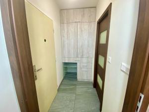 Pronájem bytu 2+kk, Roztoky, Masarykova, 50 m2