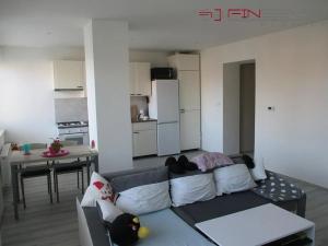 Pronájem bytu 2+kk, Kladno, Josefa Čapka, 59 m2