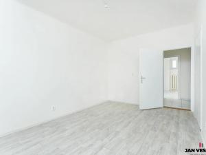 Pronájem bytu 3+1, Praha - Čakovice, Něvská, 76 m2