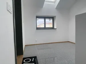Pronájem bytu 2+kk, Praha - Vršovice, Bartoškova, 74 m2