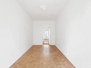 Pronájem bytu 3+1, Praha - Holešovice, Kamenická, 80 m2
