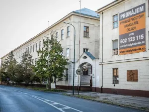 Pronájem kanceláře, Hodonín, Bratislavská, 490 m2