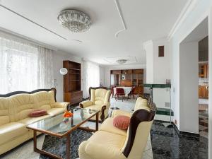 Pronájem rodinného domu, Praha - Krč, Paběnická, 480 m2