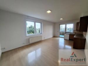 Pronájem bytu 3+kk, Praha - Horní Počernice, V javorech, 63 m2