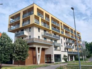 Pronájem bytu 1+kk, Praha - Vysočany, Pod Harfou, 38 m2