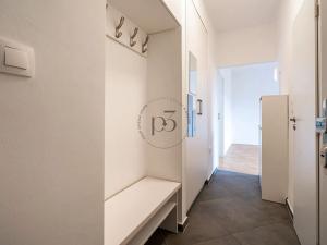 Pronájem bytu 2+kk, Praha - Hloubětín, 53 m2