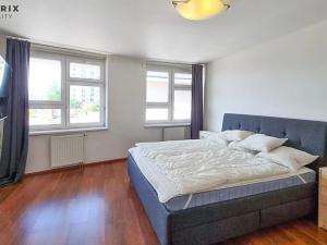 Pronájem bytu 4+kk, Praha - Stodůlky, Sluneční náměstí, 120 m2