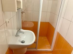 Pronájem bytu 1+kk, Praha - Michle, Bítovská, 26 m2
