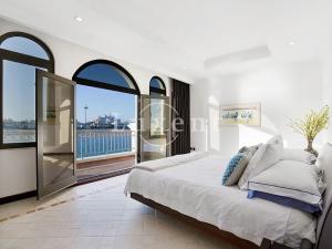 Prodej rodinného domu, Dubaj, Spojené arabské emiráty, 450 m2