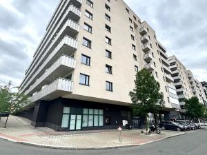 Pronájem bytu 2+kk, Praha - Strašnice, Zvěřinova, 60 m2