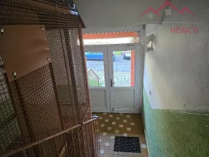 Pronájem bytu 1+1, Chomutov, Kundratická, 36 m2