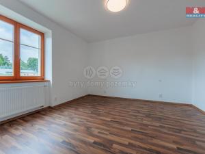 Pronájem bytu 2+1, Karlovy Vary - Dvory, 1. máje, 57 m2