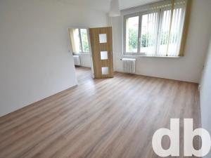 Pronájem bytu 1+1, Karlovy Vary, Chomutovská, 36 m2