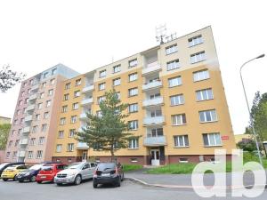 Pronájem bytu 1+1, Karlovy Vary, Chomutovská, 36 m2