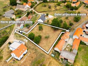 Prodej pozemku, Měňany, 1643 m2