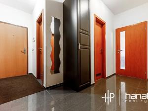 Pronájem bytu 3+kk, Olomouc, Voskovcova, 58 m2