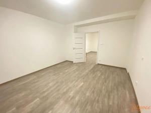 Pronájem bytu 2+1, Velké Přílepy, Roztocká, 60 m2