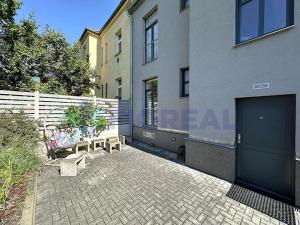 Pronájem bytu 2+kk, Praha - Kobylisy, Ke Stírce, 50 m2