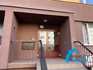 Pronájem bytu 1+kk, Děčín, Pohraniční, 19 m2
