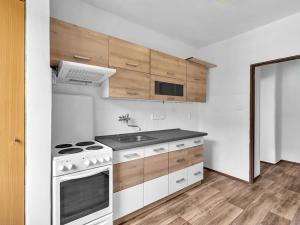 Pronájem bytu 2+kk, Trutnov, Dlouhá, 38 m2