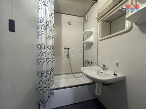 Pronájem bytu 1+1, Chomutov, Čechova, 34 m2