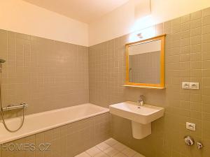 Pronájem bytu 2+kk, Praha - Holešovice, U Uranie, 70 m2