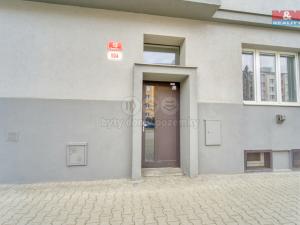 Pronájem bytu 1+kk, Plzeň - Doubravka, Masarykova, 28 m2